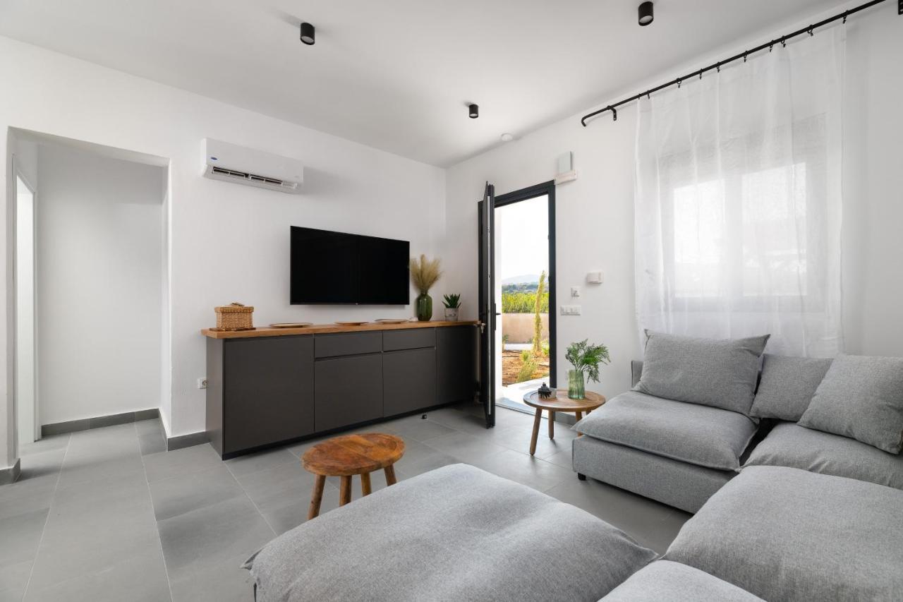 Seasand Villa Lakhania Extérieur photo
